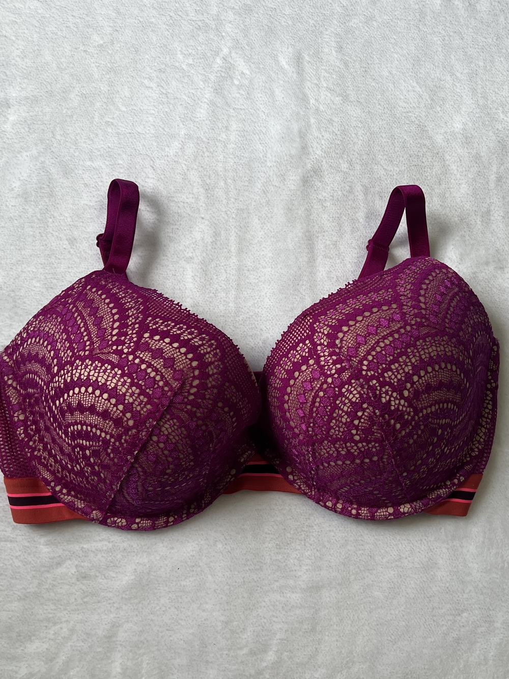 Victorias Secret Very Sexy Lightly Lined Plunge Bra Magenta Lace Striped 36DD